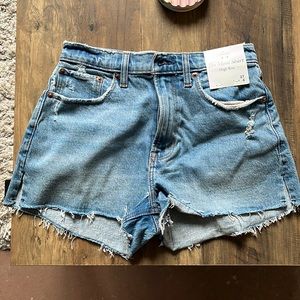 Abercrombie The Mom Short High Rise (curve love)